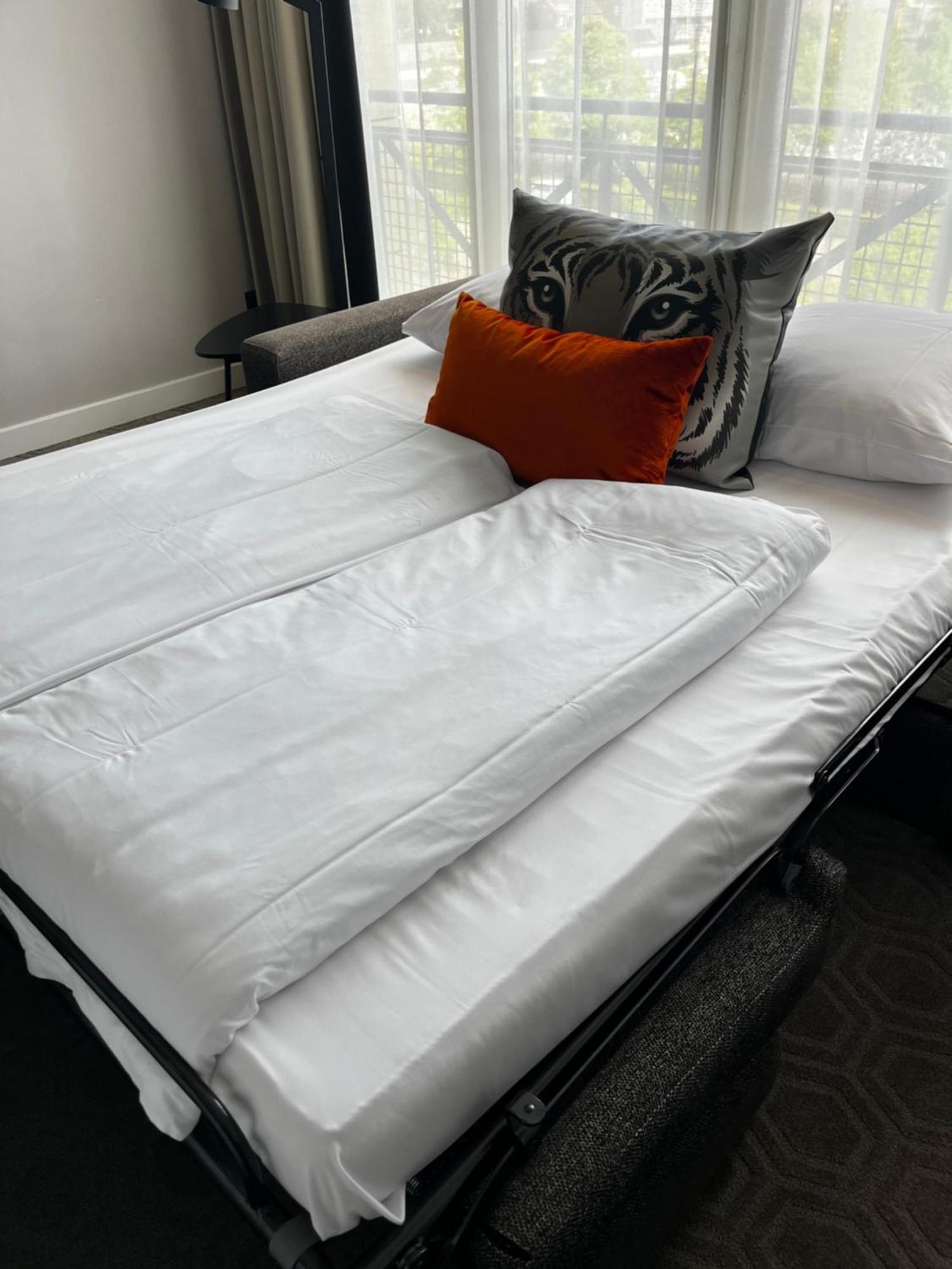 Hotel Van Der Valk Маастрихт Екстериор снимка